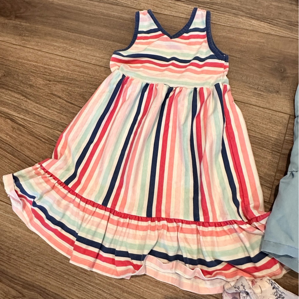 Bundle of Girls 4T Summer Dresses by Various Brands - Picture 9 of 11